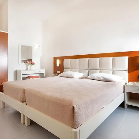Relax Hotel