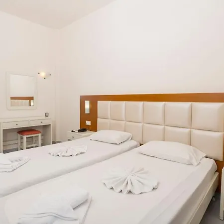 Hotel Relax Agia Marina
